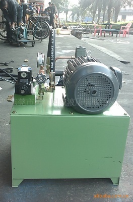 國威液壓 專業(yè)打造2.2KW非標液壓站動力系統(tǒng)，助力高效流體傳動